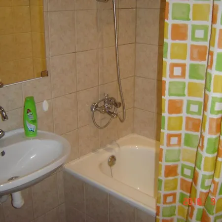 Lembitu Str, 2 Entire Bedrooms Next To Old Town 아파트 탈린