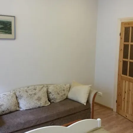 Lembitu Str, 2 Entire Bedrooms Next To Old Town アパート タリン