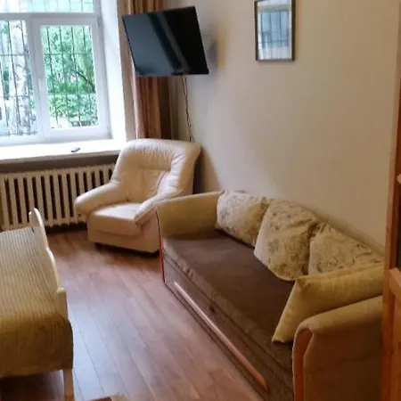 Lembitu Str, 2 Entire Bedrooms Next To Old Town 아파트